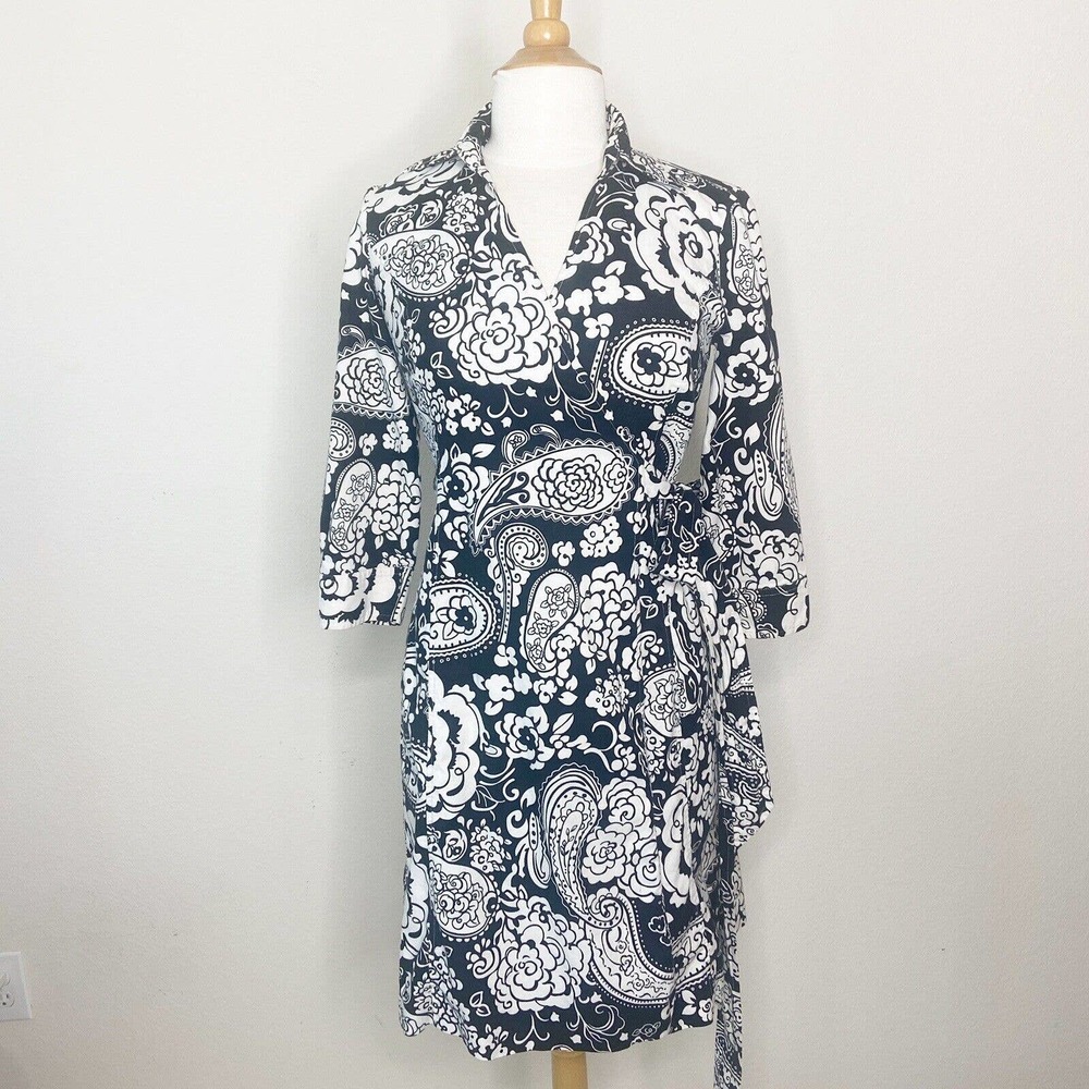Ann Taylor Black and White 3/4 Sleeve Cotton Floral Wrap Dress Sz 4